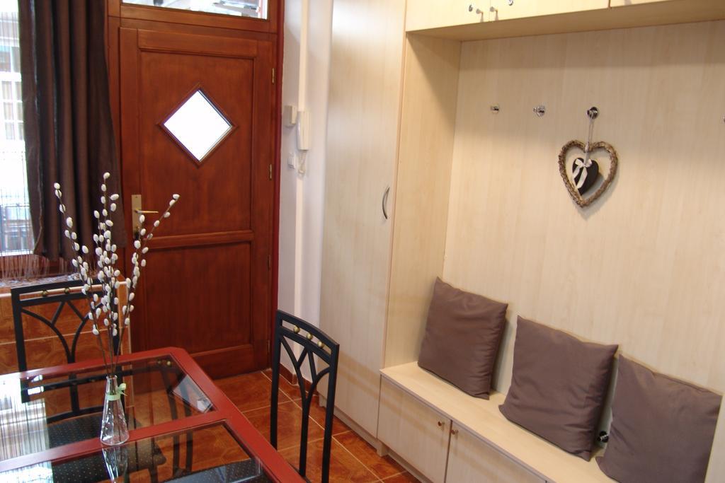 Romantic Centrum Apartman Будапеща Екстериор снимка